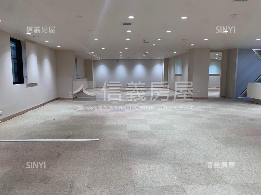 精裝大空間近捷運美辦公房屋室內格局與周邊環境
