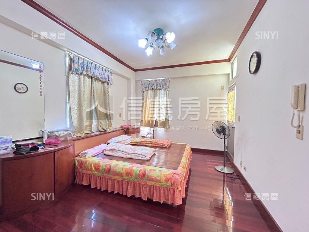 天星邊間百地坪豪墅房屋室內格局與周邊環境