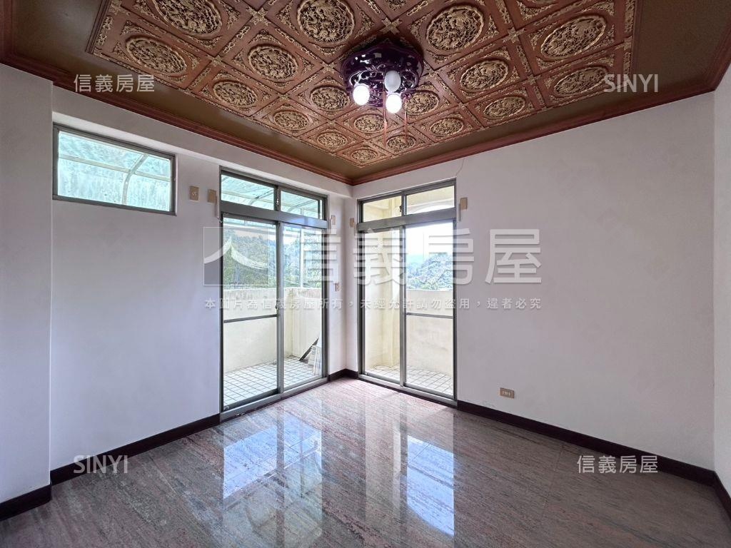 天星邊間百地坪豪墅房屋室內格局與周邊環境