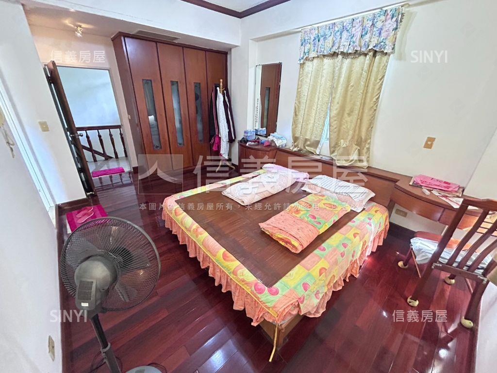 天星邊間百地坪豪墅房屋室內格局與周邊環境