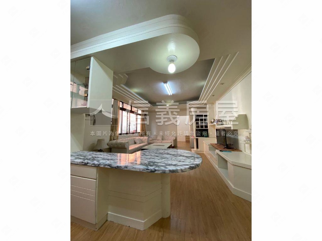 稀有！漢口商圈二樓公寓房屋室內格局與周邊環境