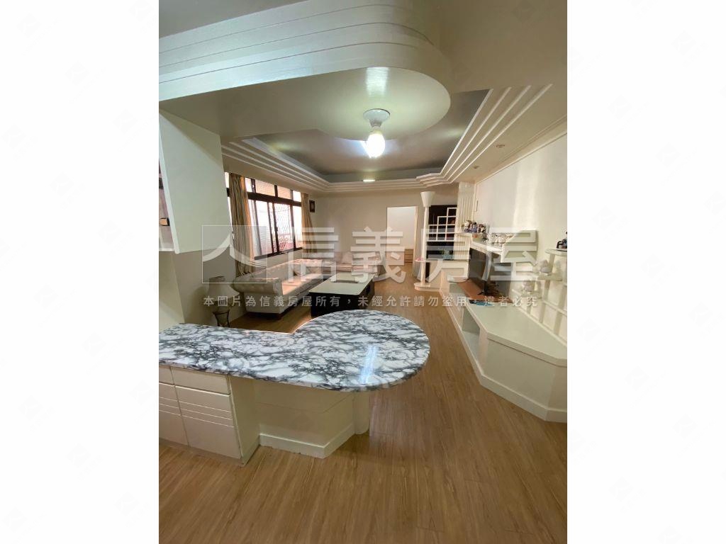 稀有！漢口商圈二樓公寓房屋室內格局與周邊環境