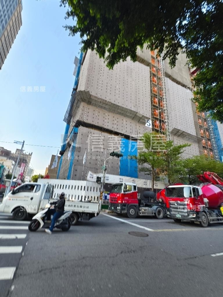 愛河港灣１號院Ｂ０８兩房房屋室內格局與周邊環境