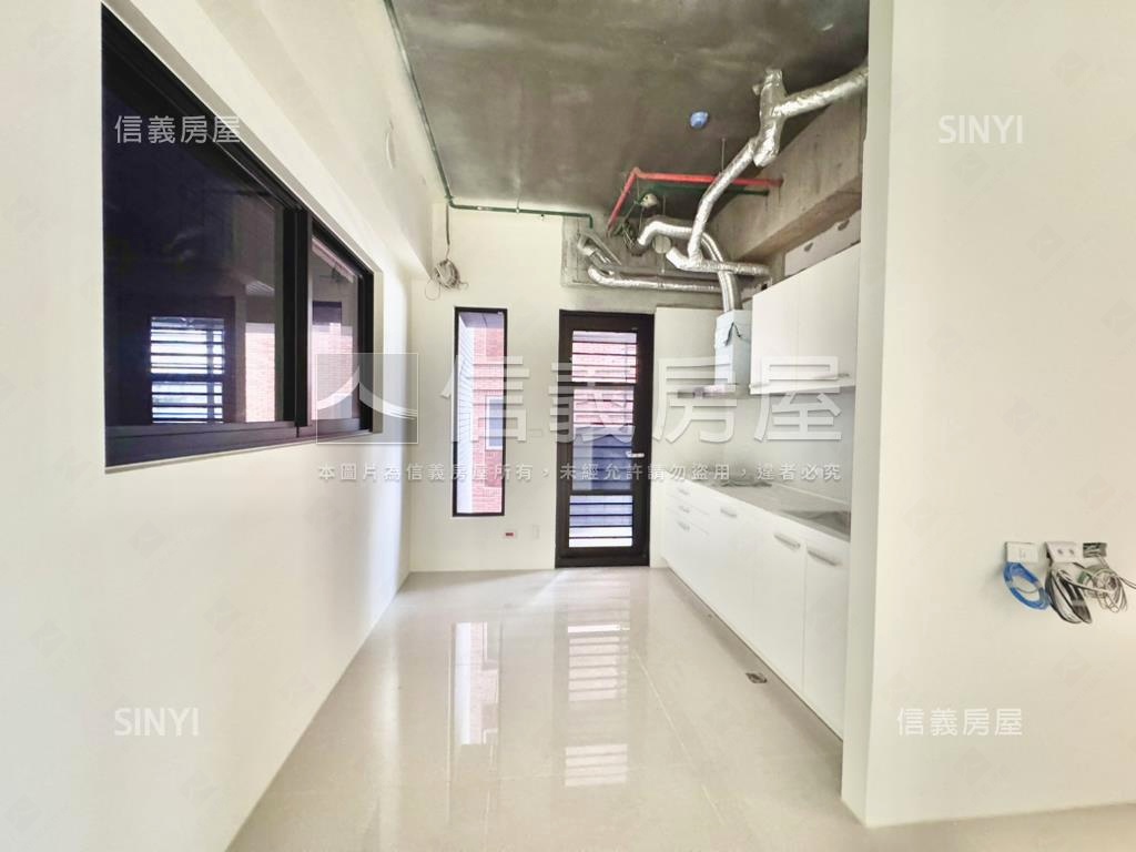 璞園建設璞松綻電梯２房房屋室內格局與周邊環境