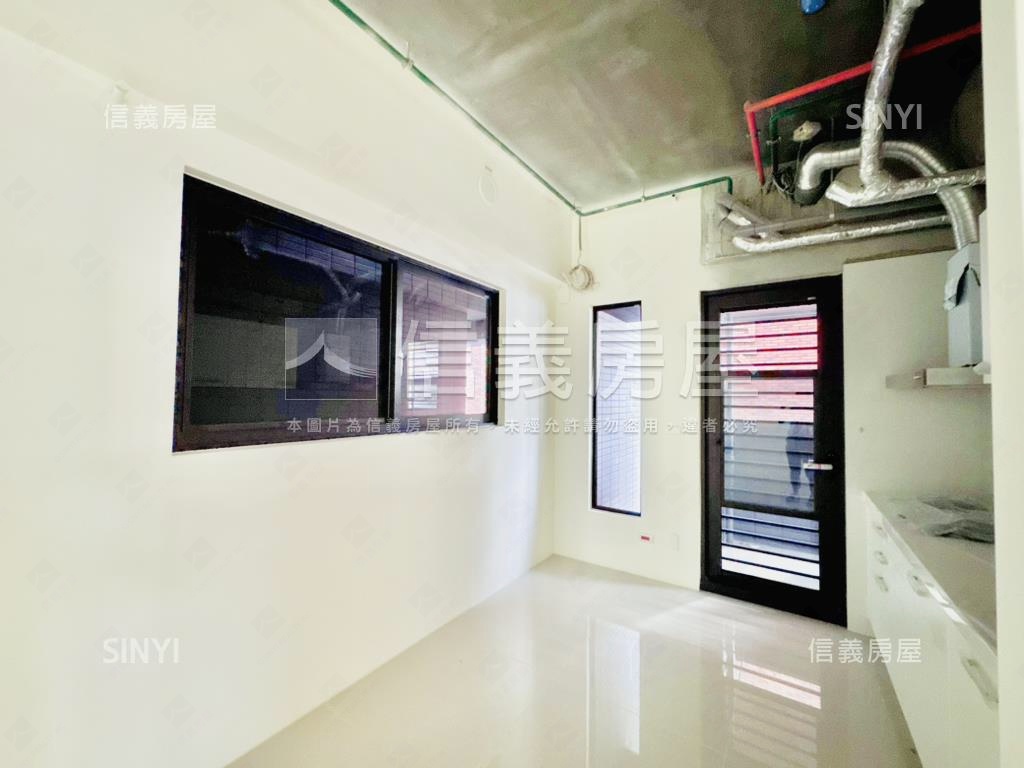 璞園建設璞松綻電梯２房房屋室內格局與周邊環境