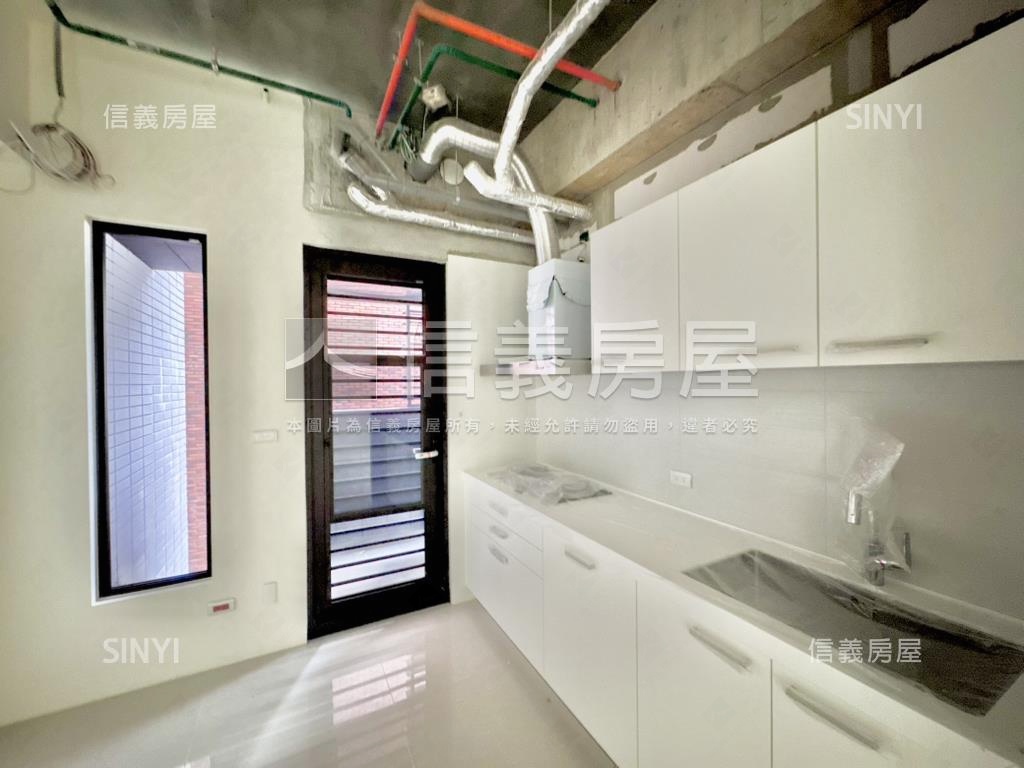 璞園建設璞松綻電梯２房房屋室內格局與周邊環境