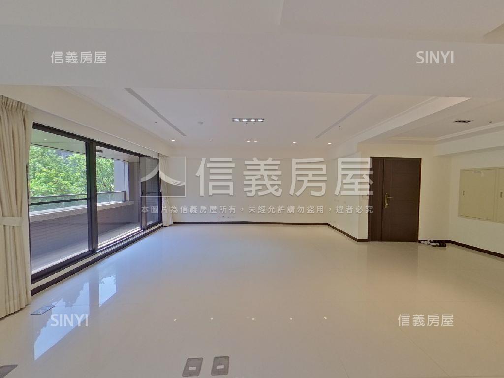 國泰樹海三面採光露台戶房屋室內格局與周邊環境