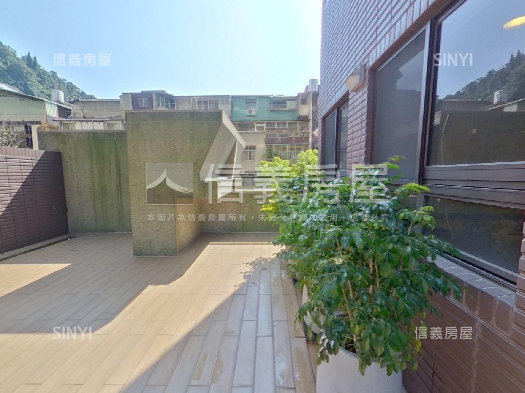 國泰樹海三面採光露台戶房屋室內格局與周邊環境
