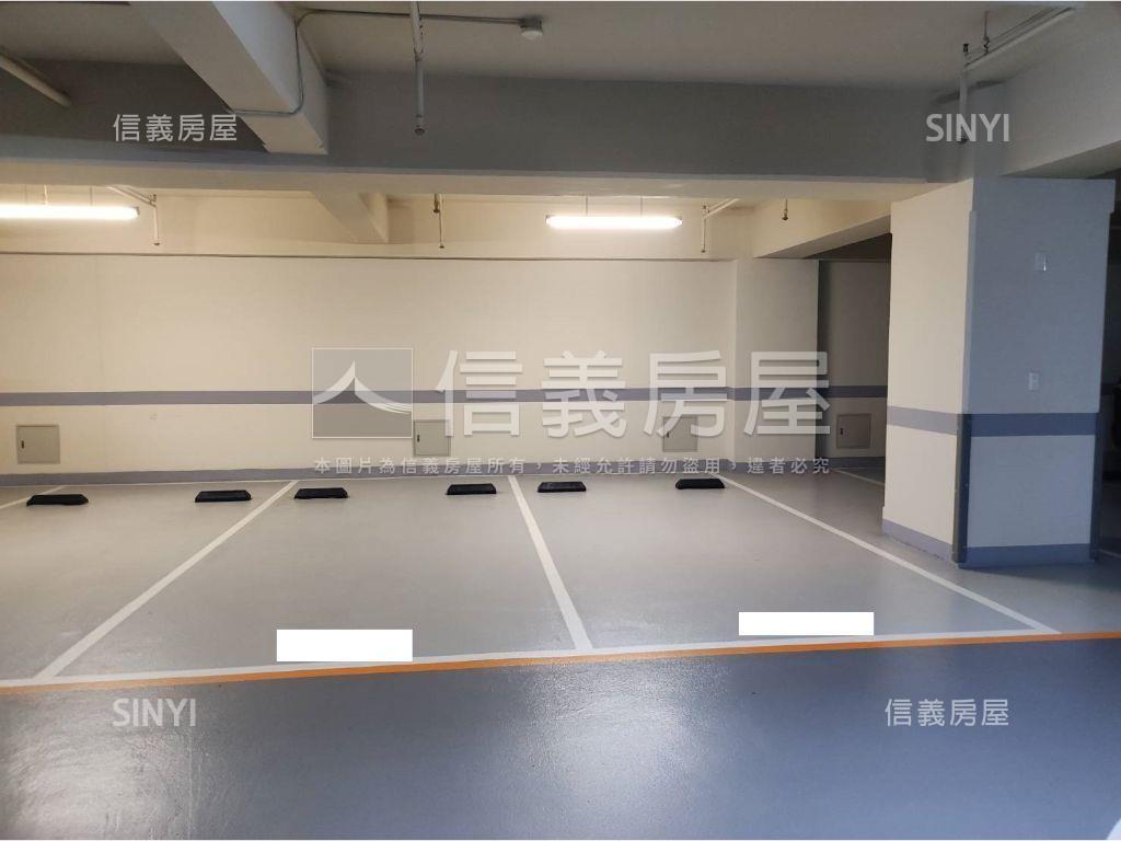 國泰樹海三面採光露台戶房屋室內格局與周邊環境