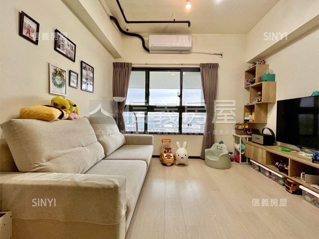 近捷運中樓層邊間三房平車房屋室內格局與周邊環境