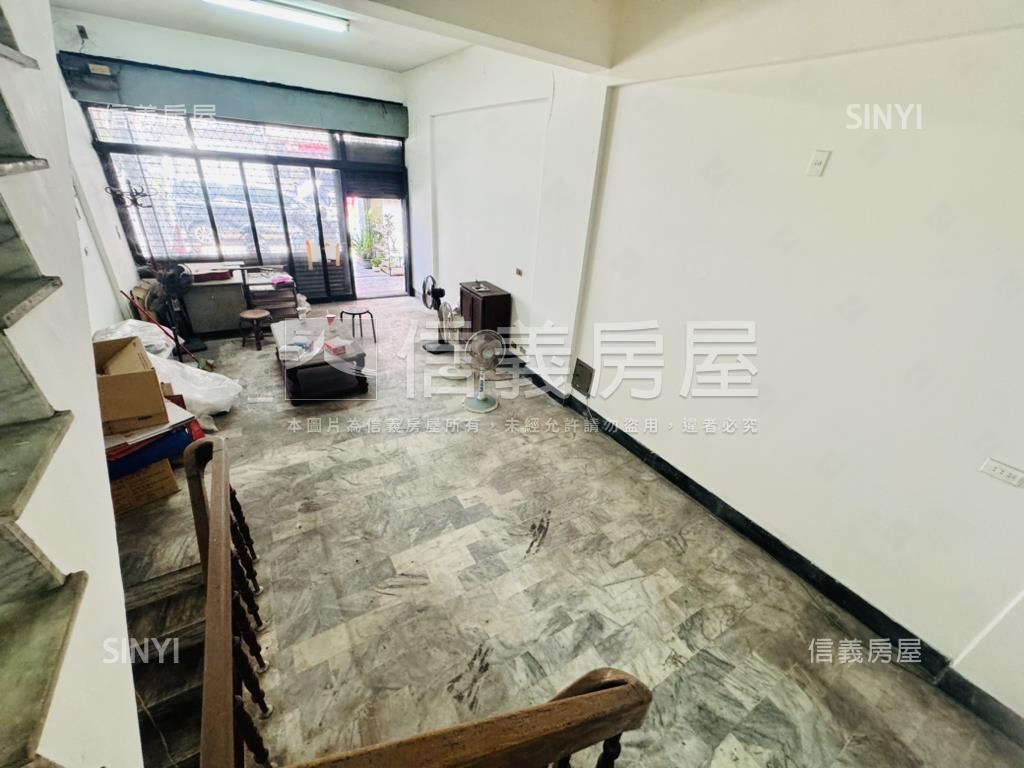 正文南路店面房屋室內格局與周邊環境