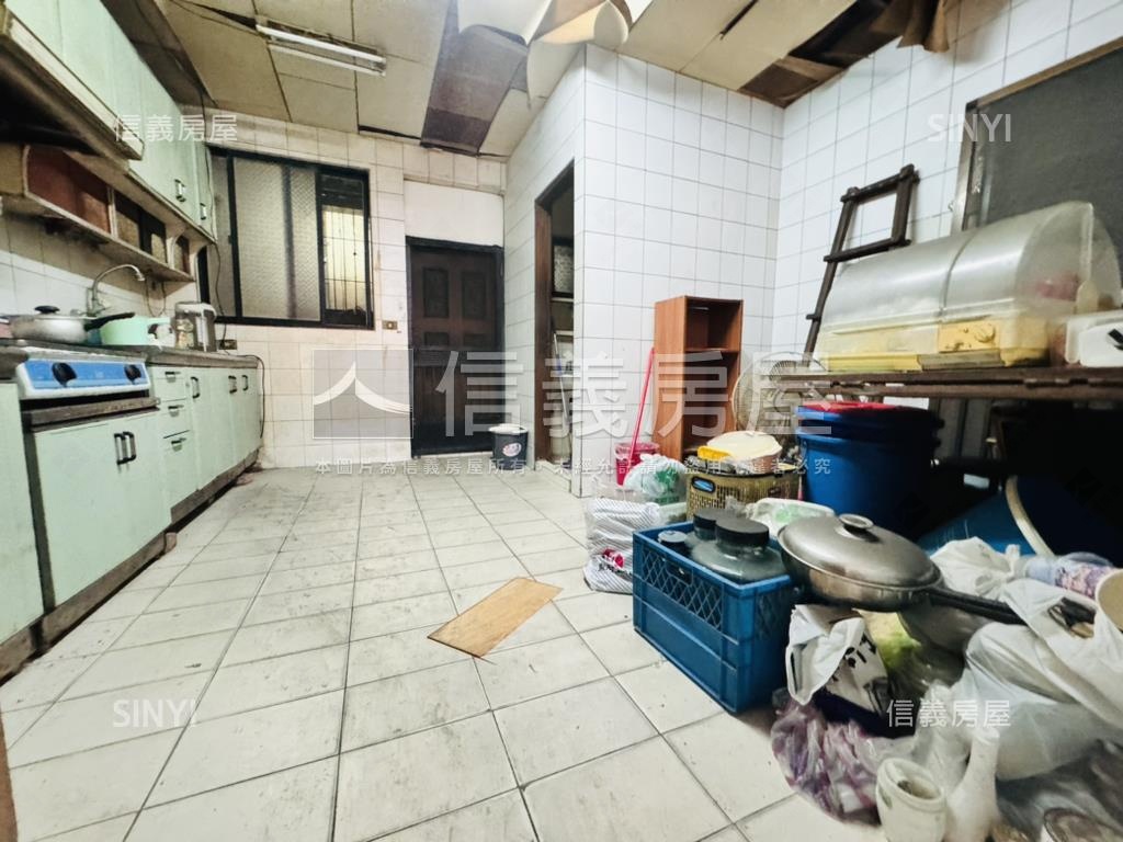 正文南路店面房屋室內格局與周邊環境