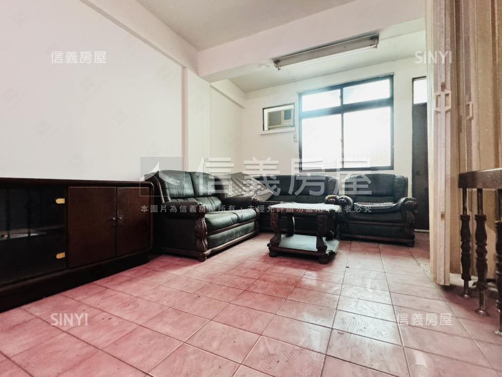 正文南路店面房屋室內格局與周邊環境