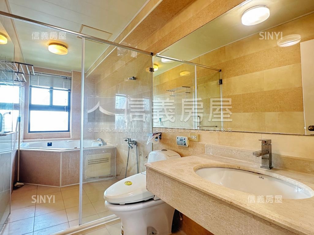 鳳揚高樓景觀質感四房平車房屋室內格局與周邊環境