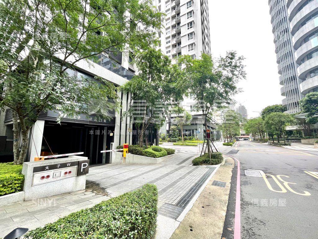 區公所Ｗ太子獨立產權車位房屋室內格局與周邊環境