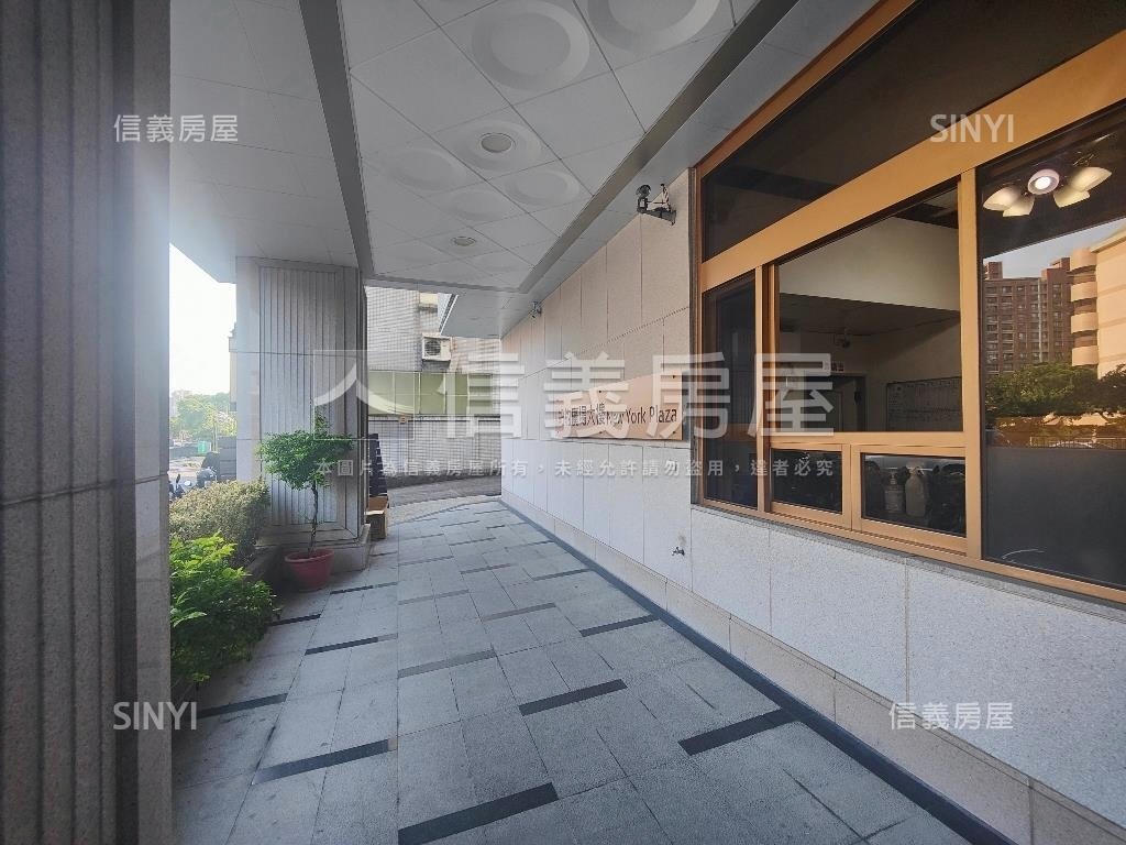 紐約廣場綠意美宅房屋室內格局與周邊環境