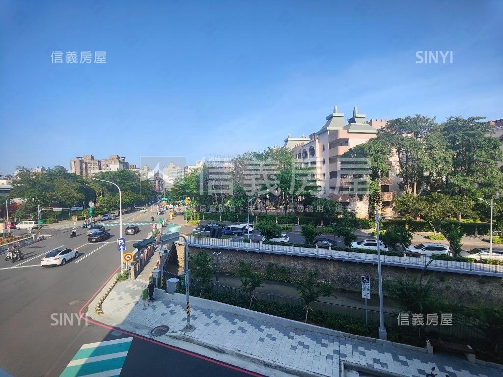 紐約廣場綠意美宅房屋室內格局與周邊環境