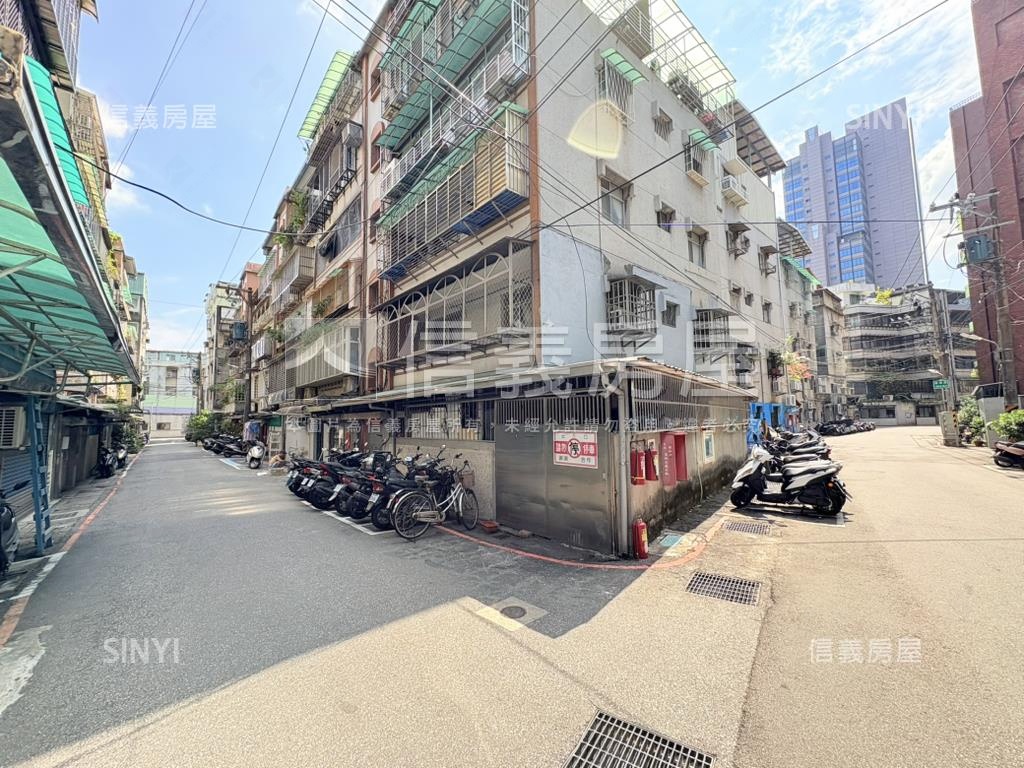 專任～永和成功路角間一樓房屋室內格局與周邊環境
