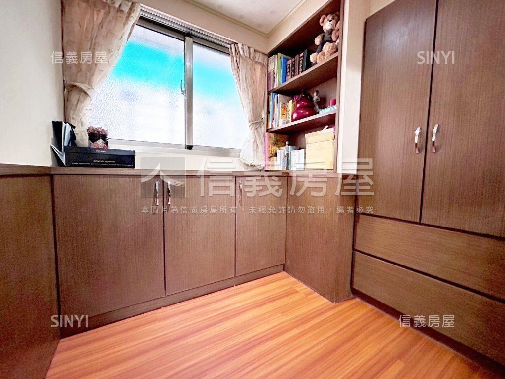 翠華近台鐵適辦公庭院宅房屋室內格局與周邊環境