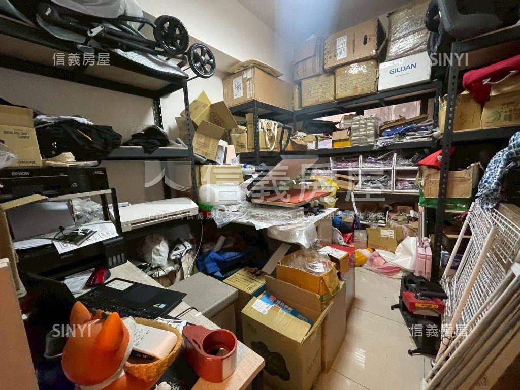 耀台北稀有邊間三房車位房屋室內格局與周邊環境
