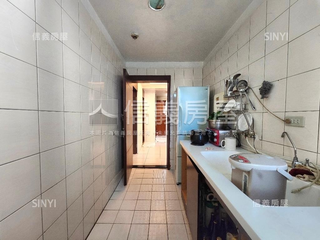 民權華廈三房房屋室內格局與周邊環境