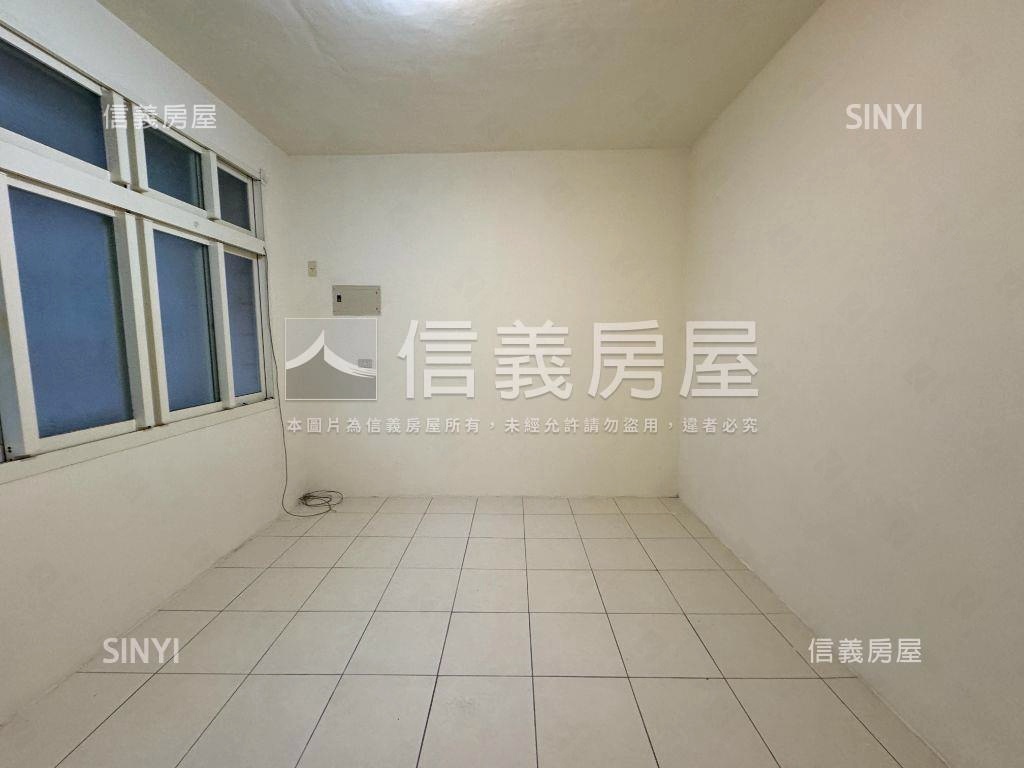 八大學區培英透天房屋室內格局與周邊環境