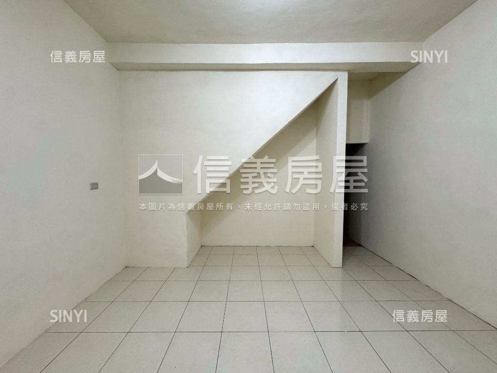八大學區培英透天房屋室內格局與周邊環境