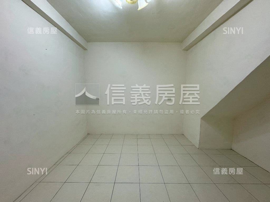 八大學區培英透天房屋室內格局與周邊環境