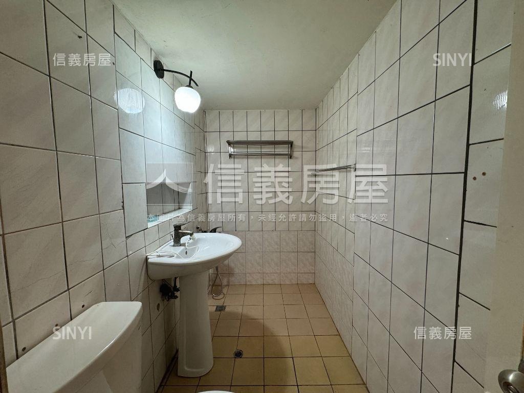 八大學區培英透天房屋室內格局與周邊環境