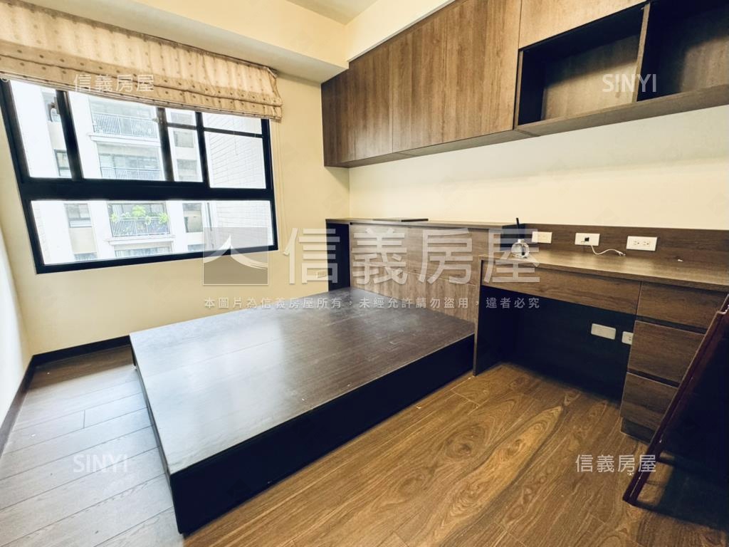朝南富宇晴綻花園四房美宅房屋室內格局與周邊環境