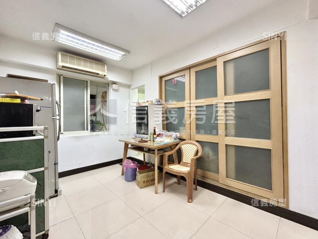 鬧中取靜˙一樓大空間房屋室內格局與周邊環境