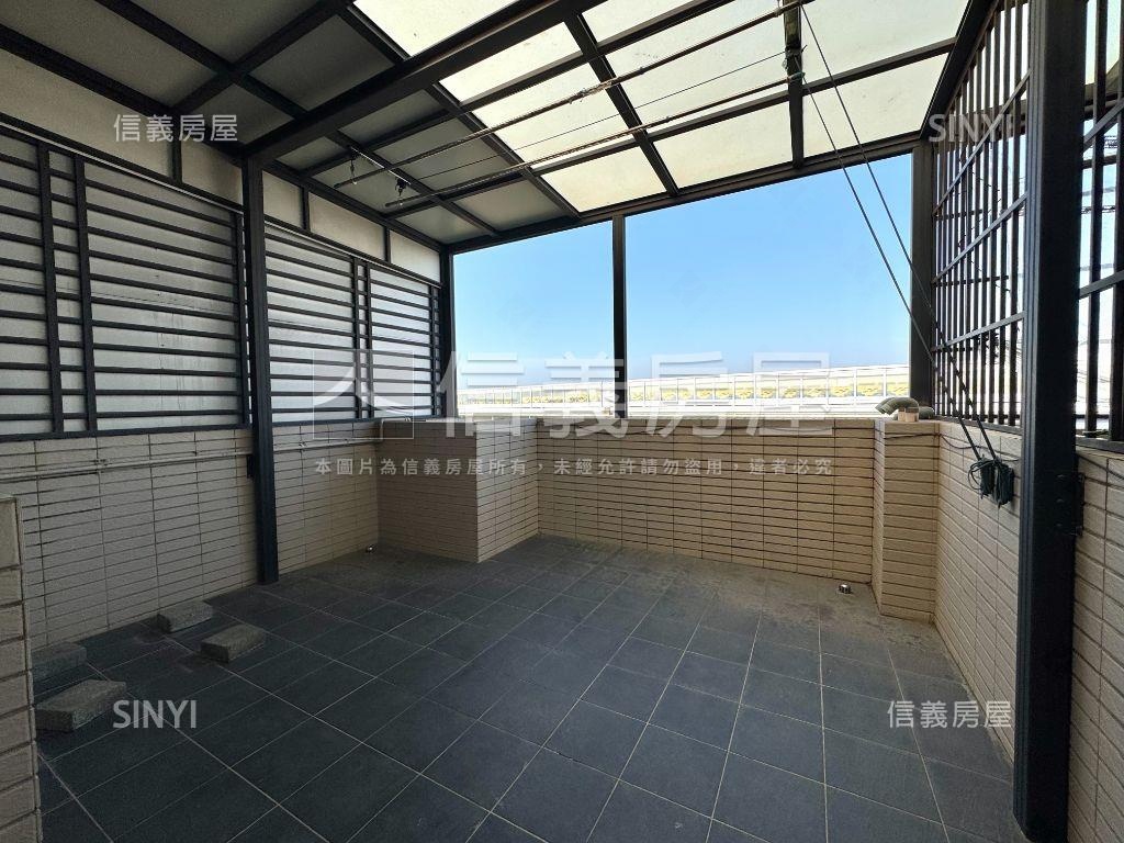 南區重劃朝南車庫透天房屋室內格局與周邊環境