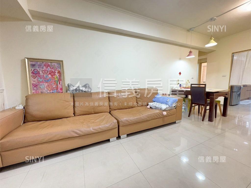 山圓靜謐三居房屋室內格局與周邊環境