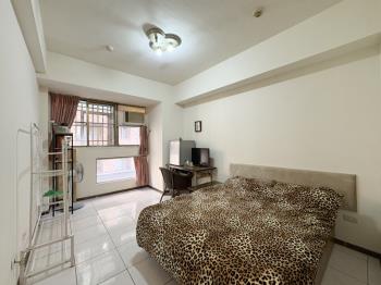 勤美誠品旁１房附車位