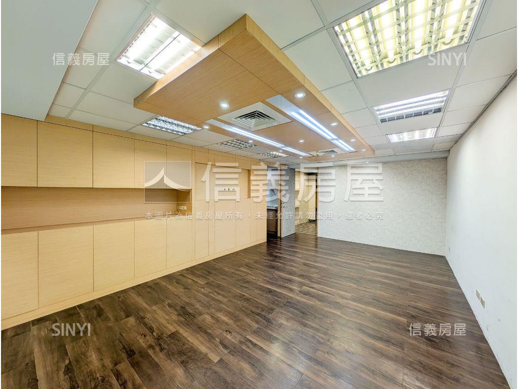 第一人稱邊間辦公房屋室內格局與周邊環境