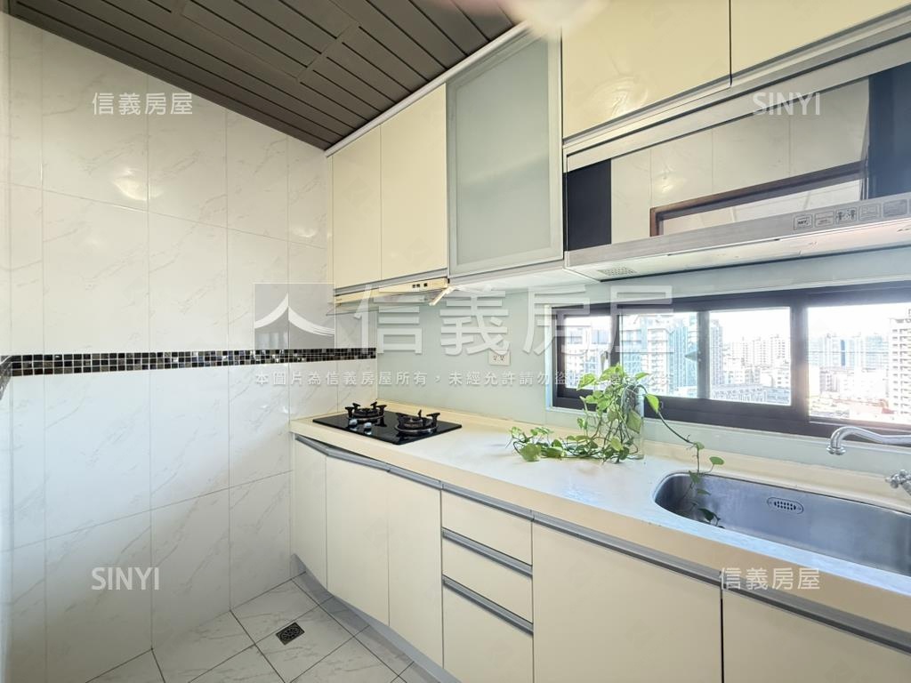 貝森朵芙高樓景觀３房車位房屋室內格局與周邊環境