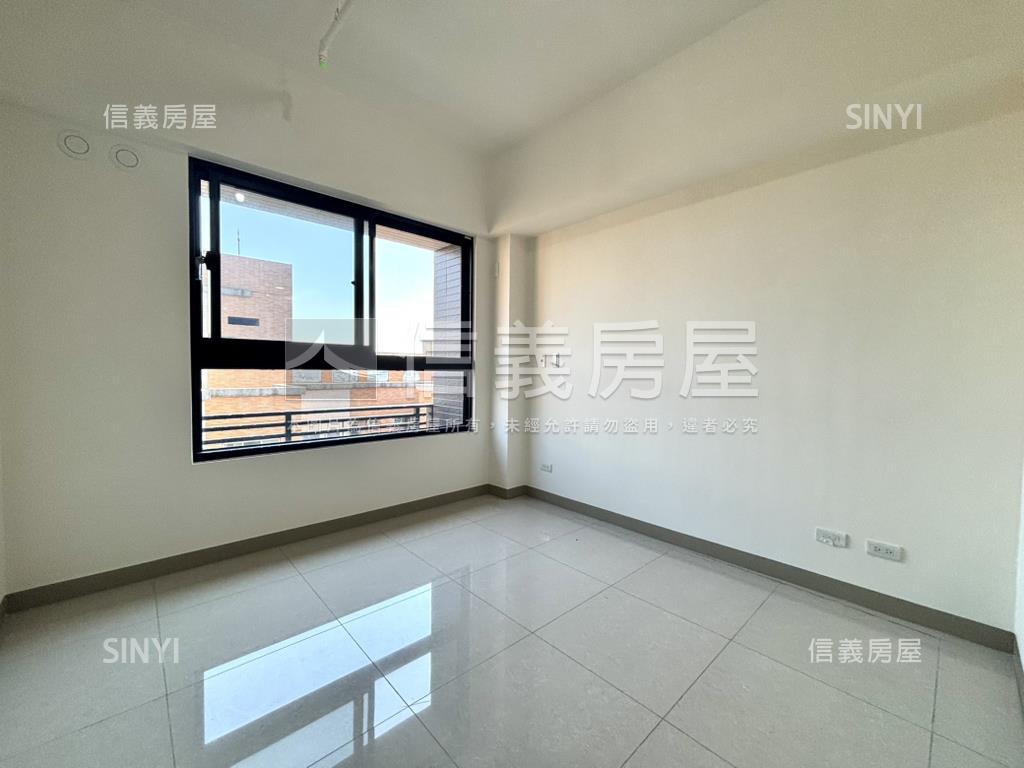 美術館未住兩房兩衛平車房屋室內格局與周邊環境