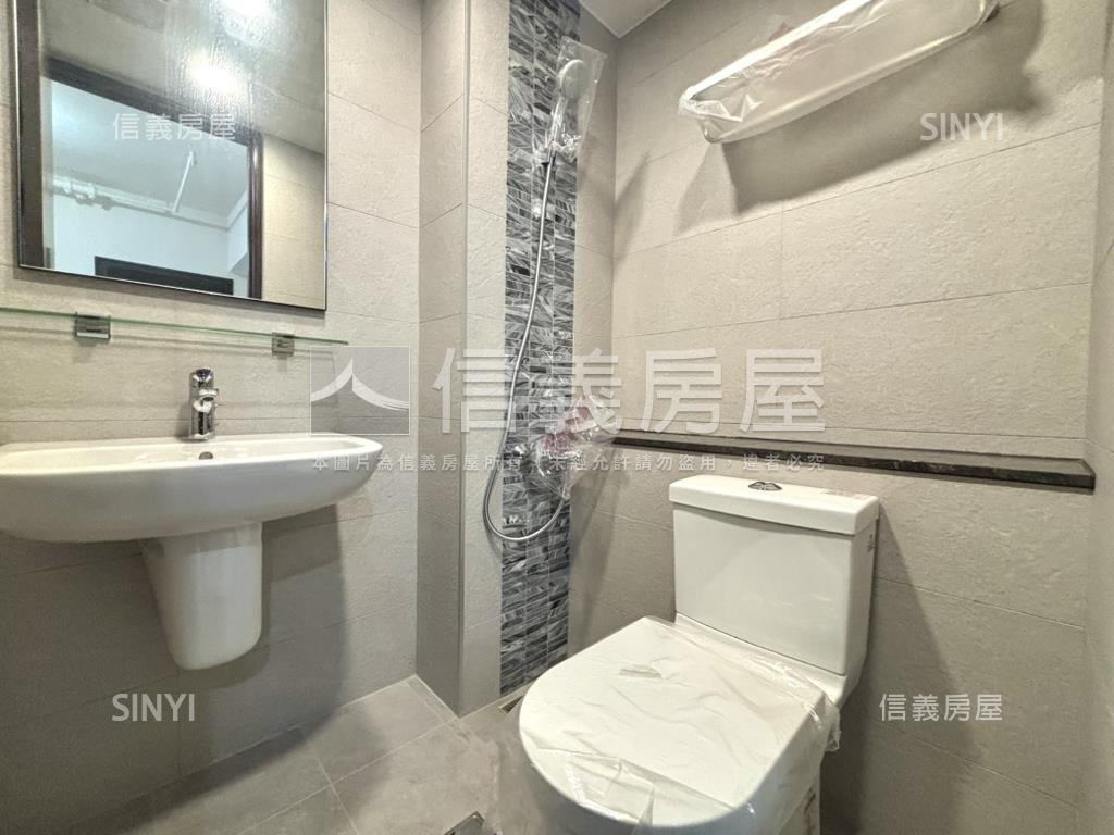 美術館未住兩房兩衛平車房屋室內格局與周邊環境