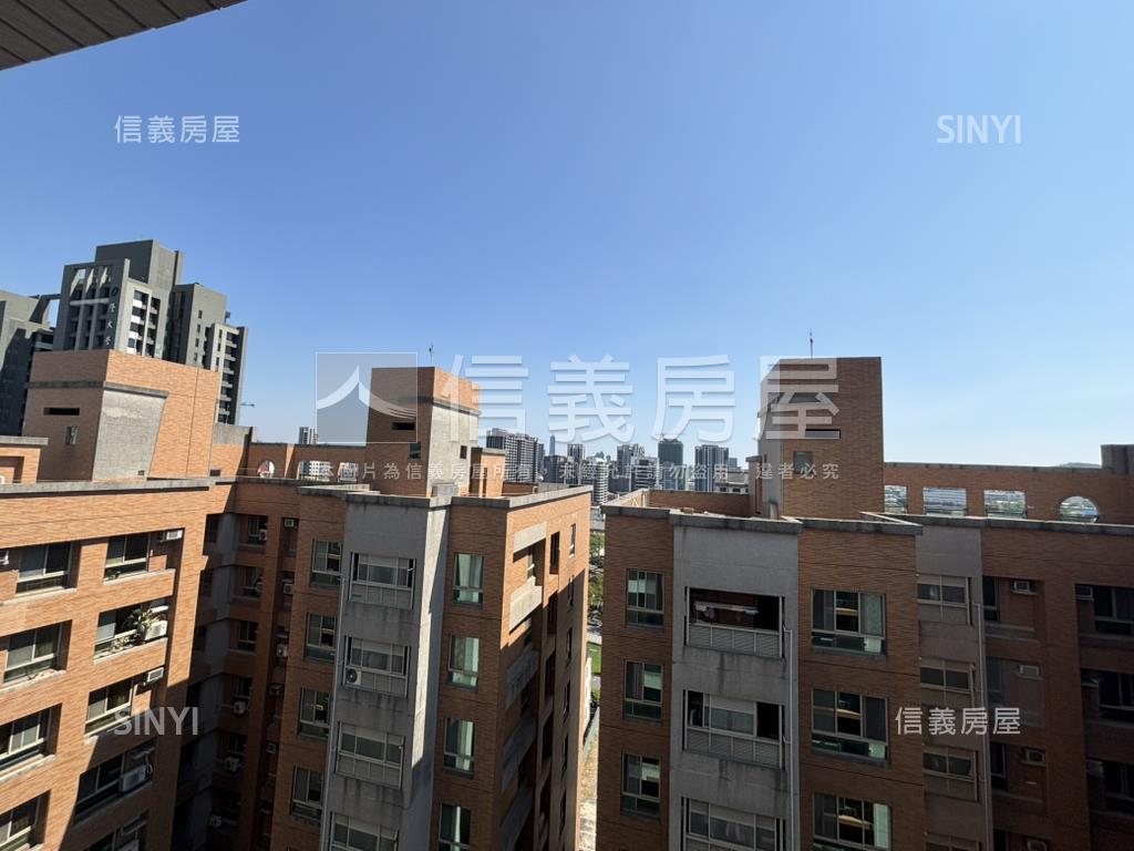 美術館未住兩房兩衛平車房屋室內格局與周邊環境