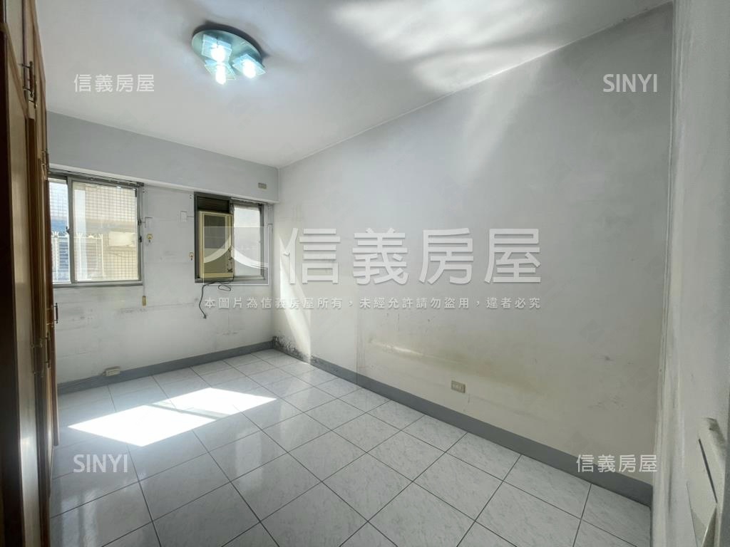 專任集美街３房車房屋室內格局與周邊環境