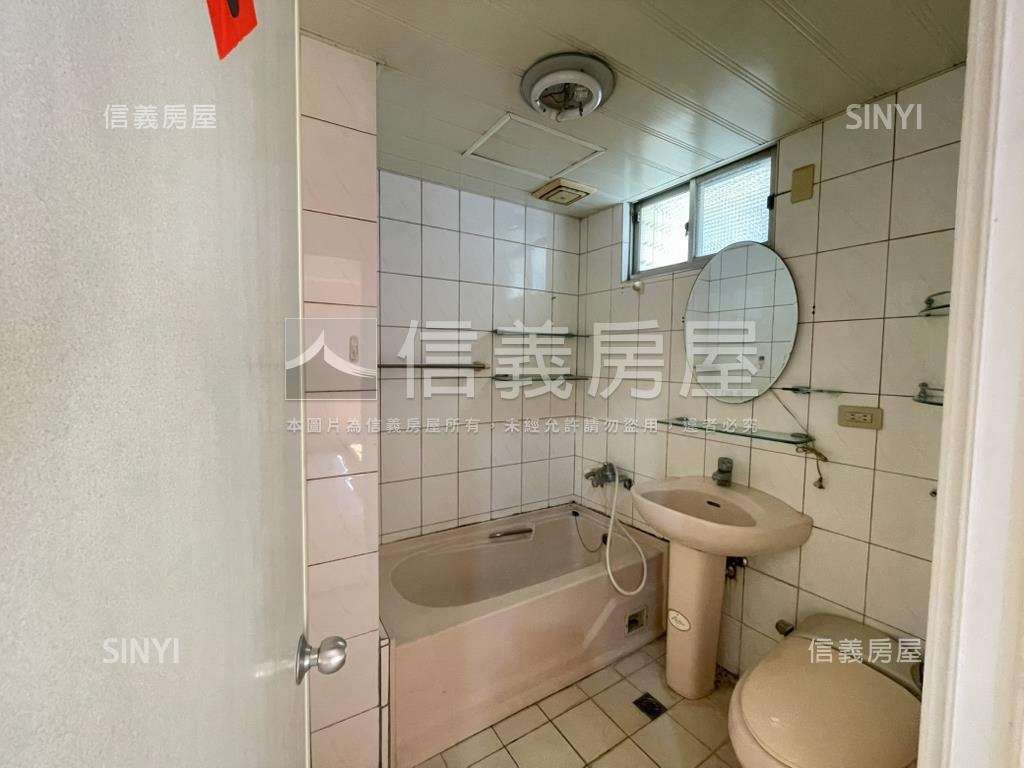 專任集美街３房車房屋室內格局與周邊環境