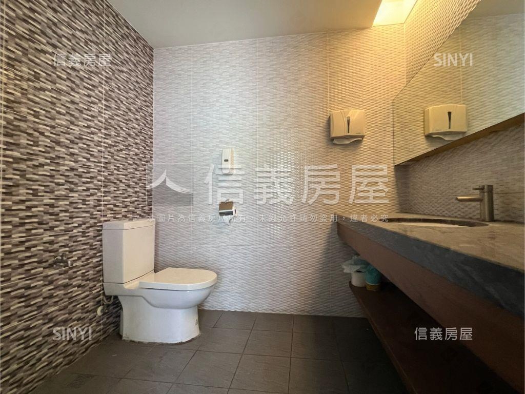 正永華路市政金店面房屋室內格局與周邊環境