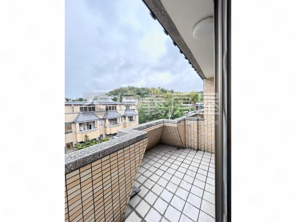 北屯區近公園好屋況美墅房屋室內格局與周邊環境