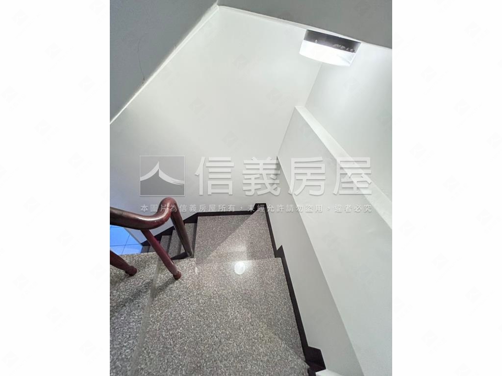 北屯區近公園好屋況美墅房屋室內格局與周邊環境