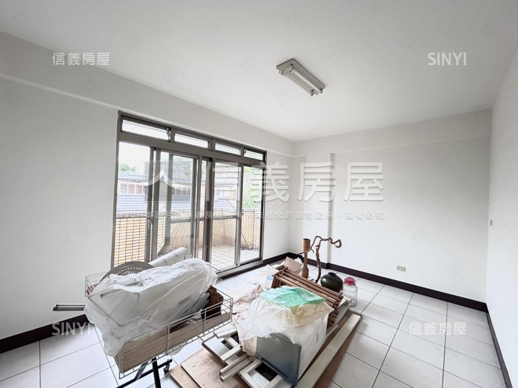 北屯區近公園好屋況美墅房屋室內格局與周邊環境
