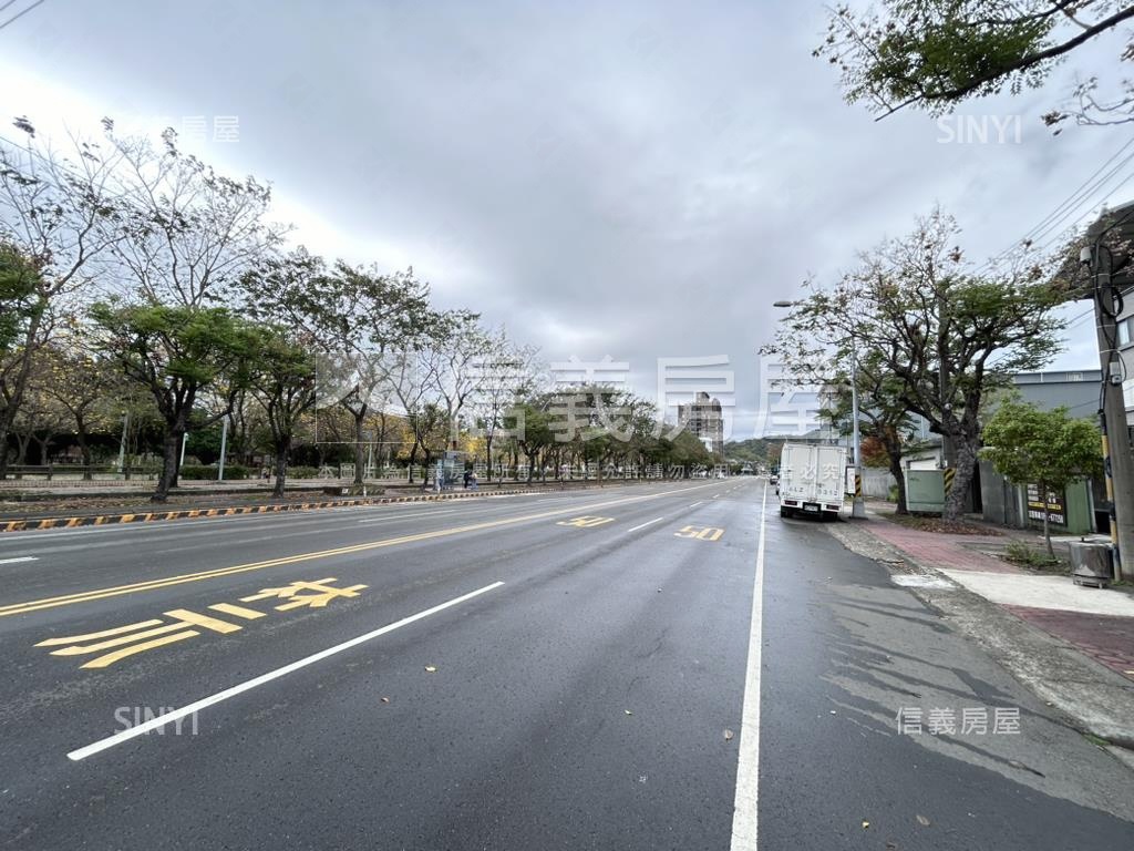 北屯區近公園好屋況美墅房屋室內格局與周邊環境