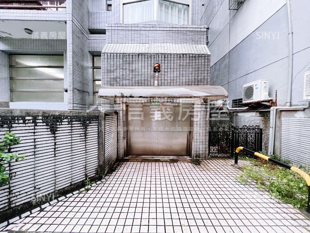 天母綠光電梯華廈帶車位房屋室內格局與周邊環境