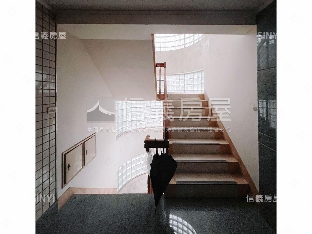 天母綠光電梯華廈帶車位房屋室內格局與周邊環境