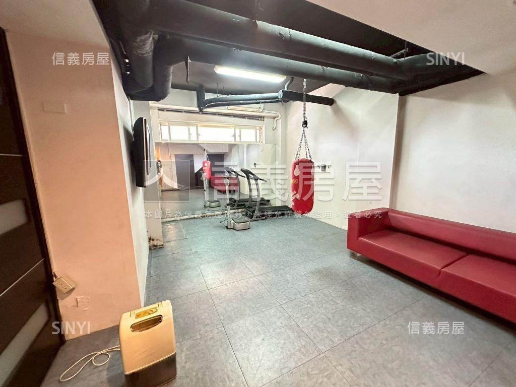 稀有青山鎮美裝潢透天別墅房屋室內格局與周邊環境