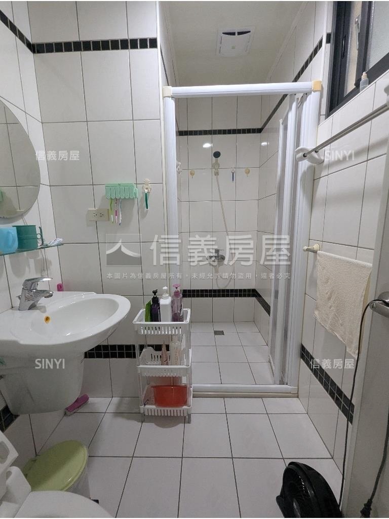 中興商圈震後美墅房屋室內格局與周邊環境